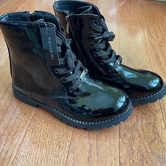 Tahari Black Boots with Laces and Side Zippers - Picture 2 of 4